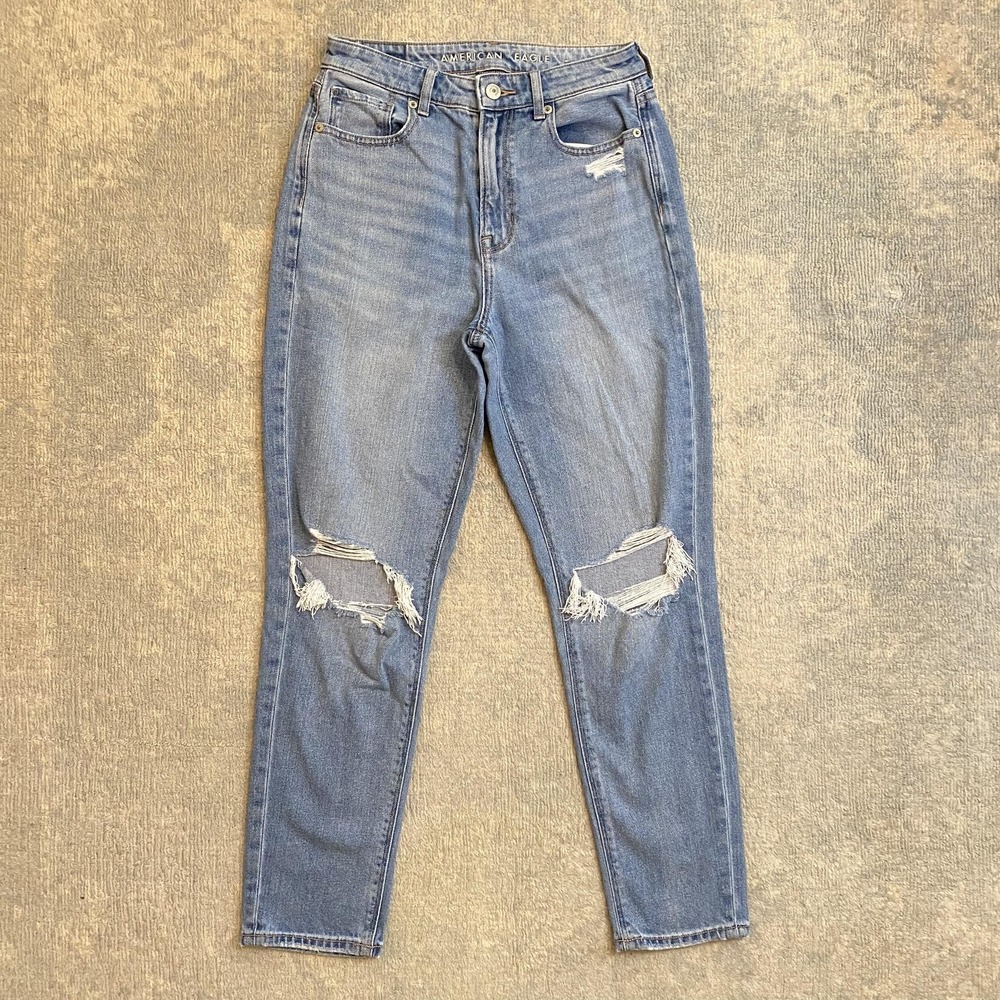 American Eagle Mom Jeans Womens 2 Medium Wash High Rise Distressed Stretch Denim